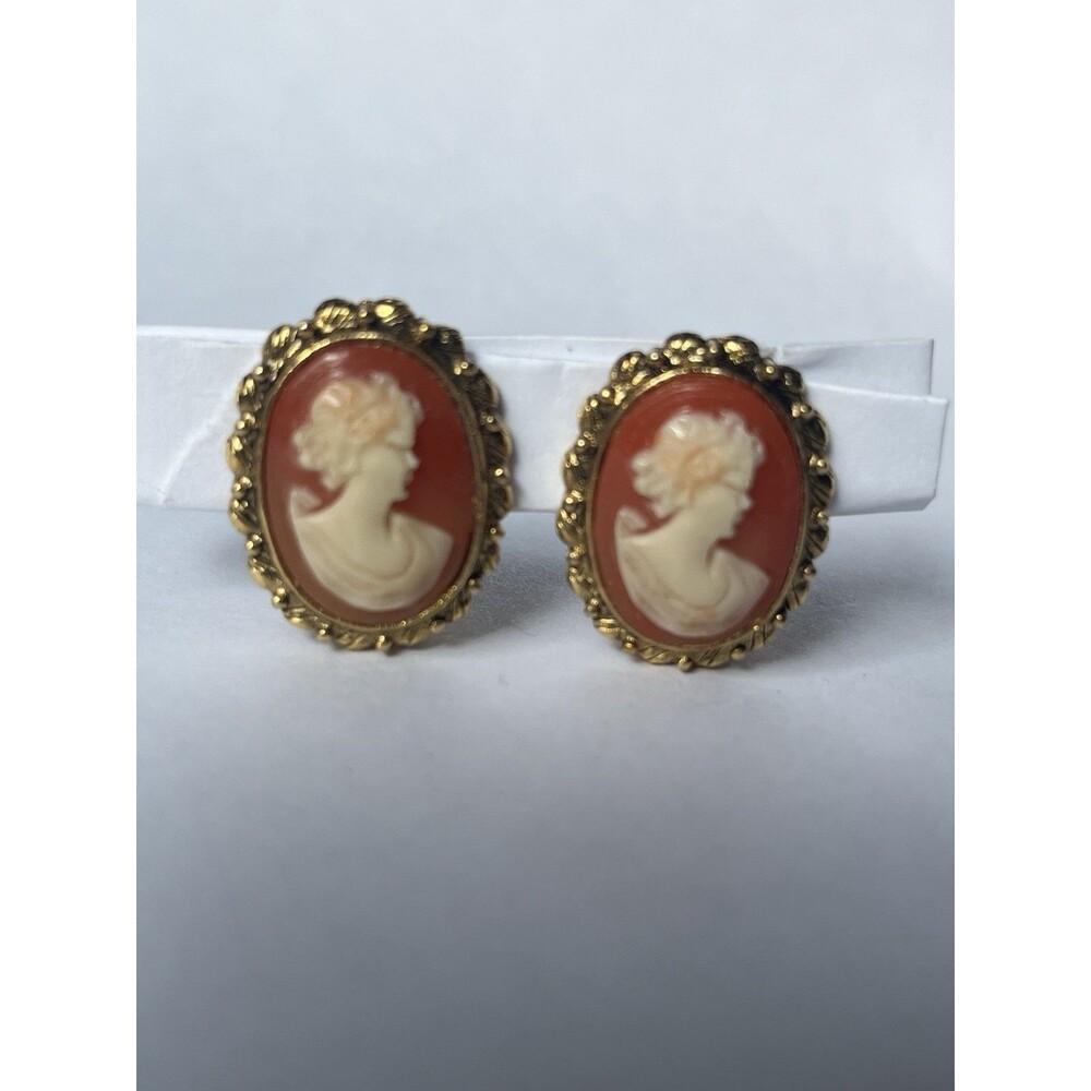 Vintage Cameo Clip Earrings Gold Tone Orange Shell Style Victorian Lady Estate